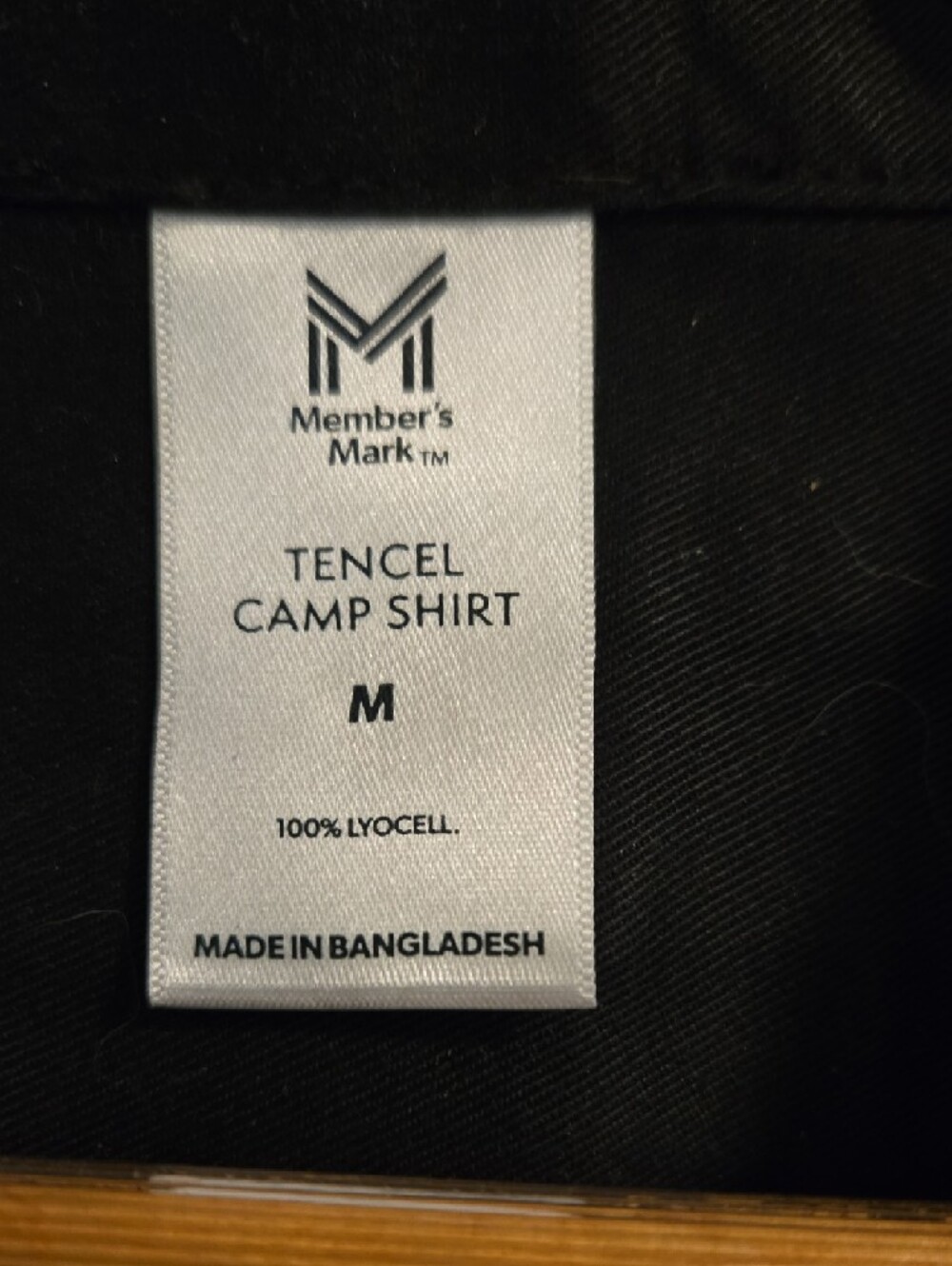 Black Short-Sleeve Button-Up Shirt - Picture 3 of 3